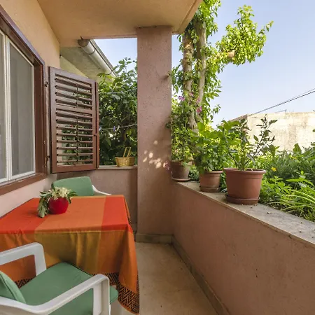 Gostinjska kuća Roza 3*
