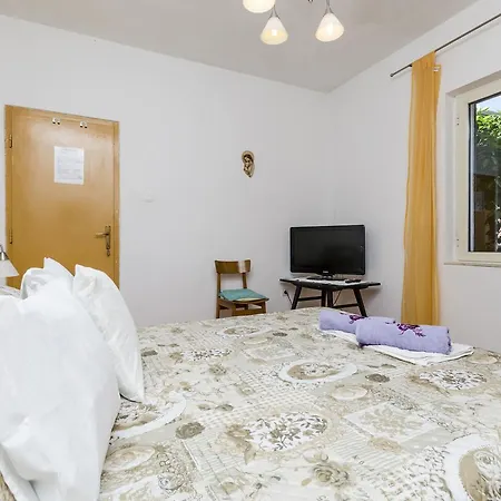 Roza Casa de hóspedes Vrboska